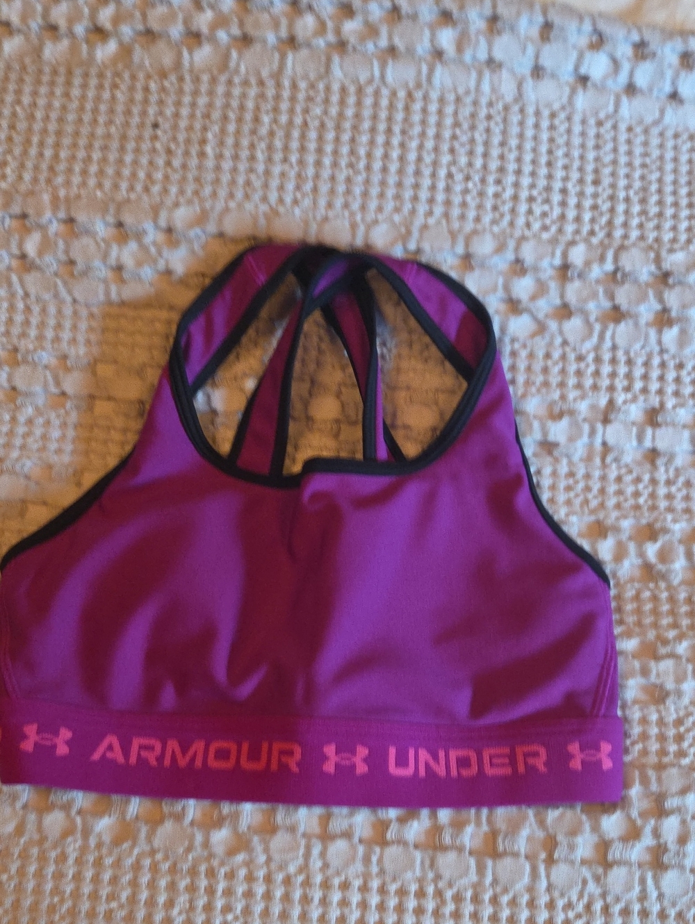 Under Armour Magenta/Pink Racerback Sports Bra with Logo Band Small